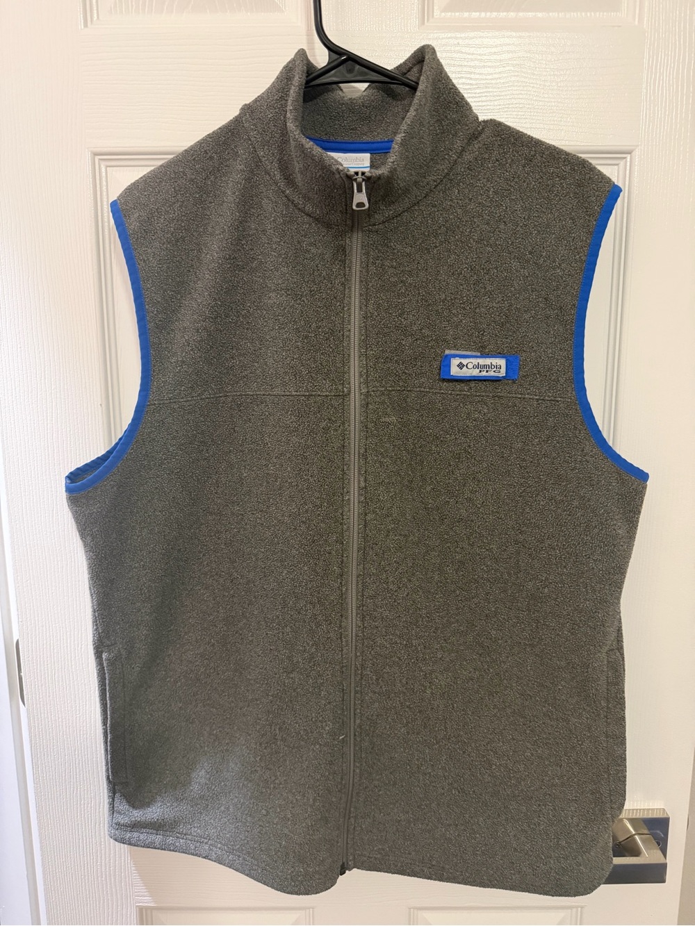 Columbia Sportswear Men’s M Gray Fleece Full Zip Vest Blue Trim